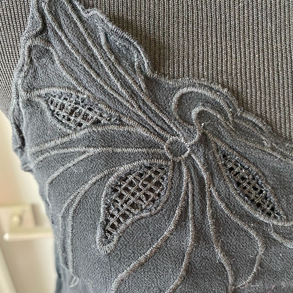 Tank top - Picture 2 of 3